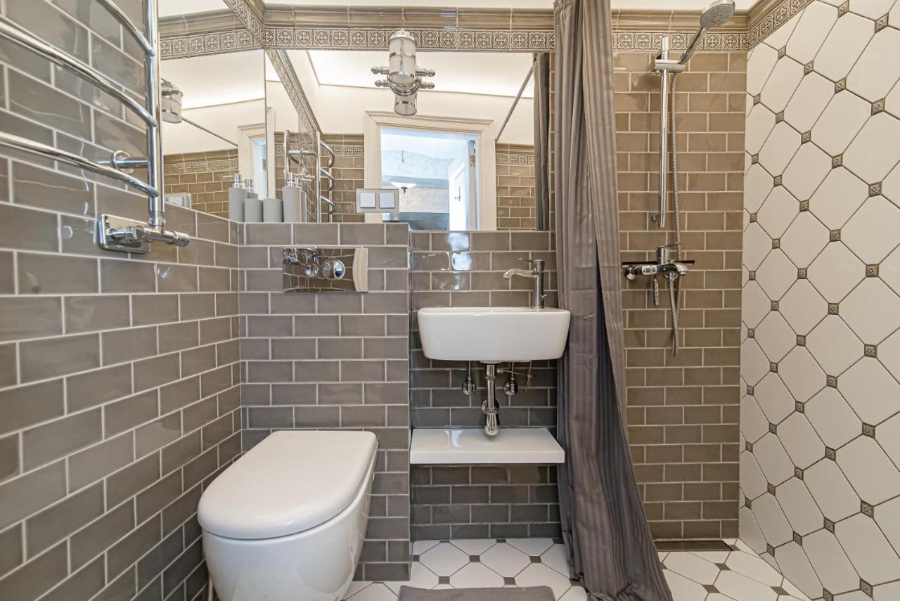 Luxury Apartment In Pilies Street Vilnius Bagian luar foto