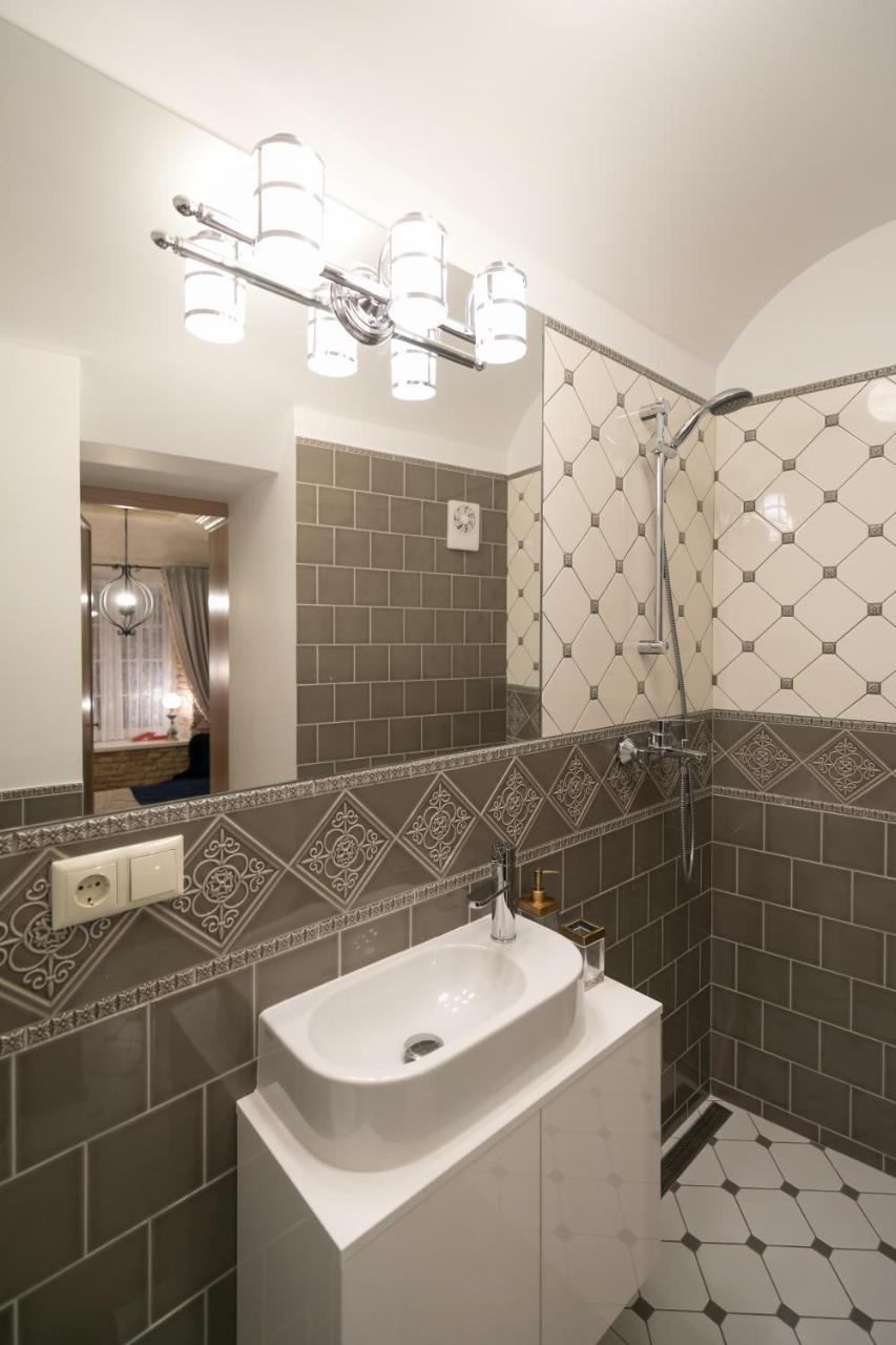 Luxury Apartment In Pilies Street Vilnius Bagian luar foto