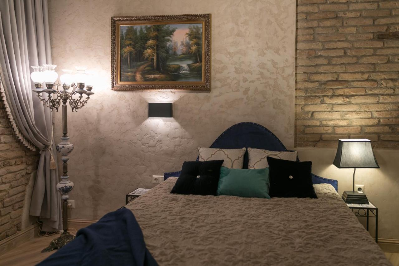 Luxury Apartment In Pilies Street Vilnius Bagian luar foto